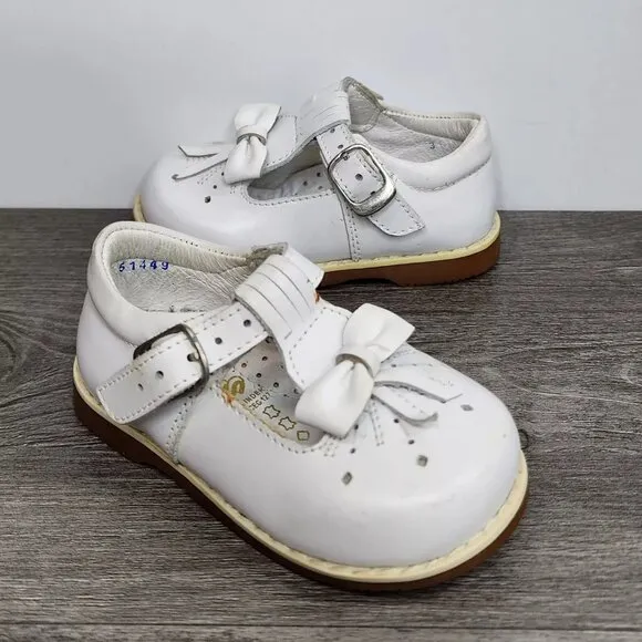 Taps by Kinder White Leather Baby Toddler Shoes