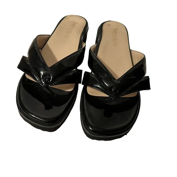 Taryn Rose Traveler Black Patent Leather Shoes Size 6
