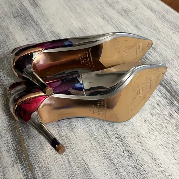 Ted Baker Savei Metallic Silver Floral Pumps heels size 39