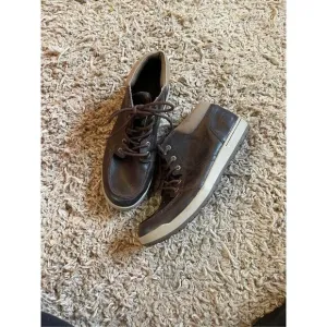 The North Face Mens Brown Leather Chukka Boots  Shoes 10