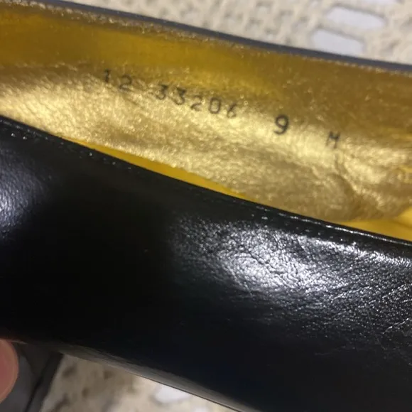 Timothy Hitsman Black Leather Shoes With Gold Accents Awesome Heels Size 9M.