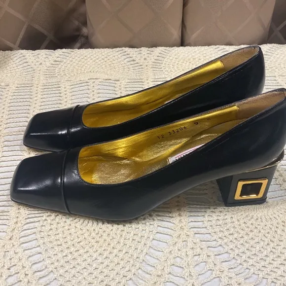 Timothy Hitsman Black Leather Shoes With Gold Accents Awesome Heels Size 9M.