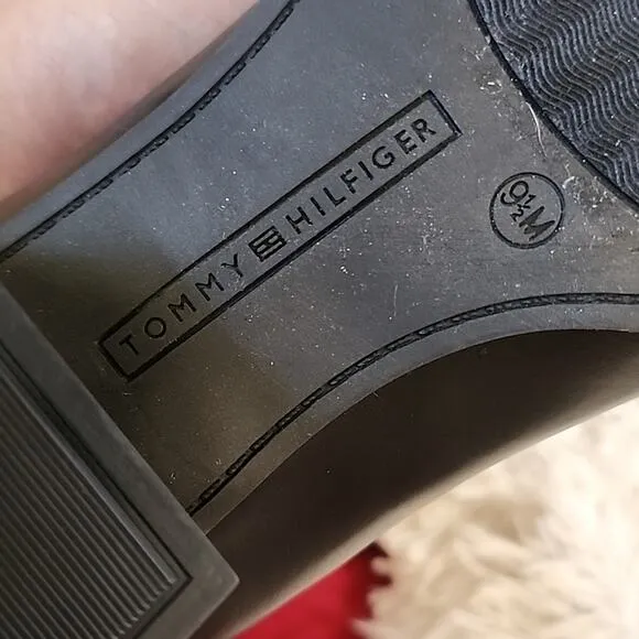 TOMMY HILFIGER POINTED TOE BLACK LEATHER HEEL BOOTS WOMAN'S  9.5 SEXY.