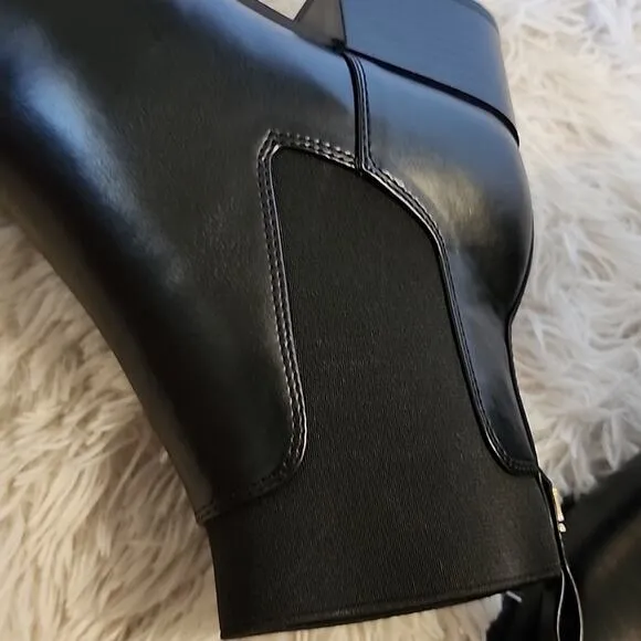 TOMMY HILFIGER POINTED TOE BLACK LEATHER HEEL BOOTS WOMAN'S  9.5 SEXY.