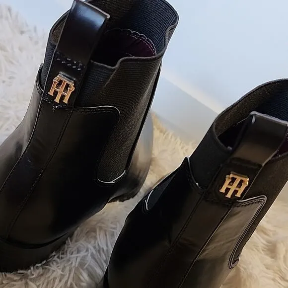 TOMMY HILFIGER POINTED TOE BLACK LEATHER HEEL BOOTS WOMAN'S  9.5 SEXY.