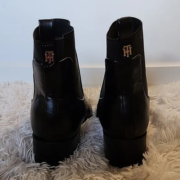 TOMMY HILFIGER POINTED TOE BLACK LEATHER HEEL BOOTS WOMAN'S  9.5 SEXY.