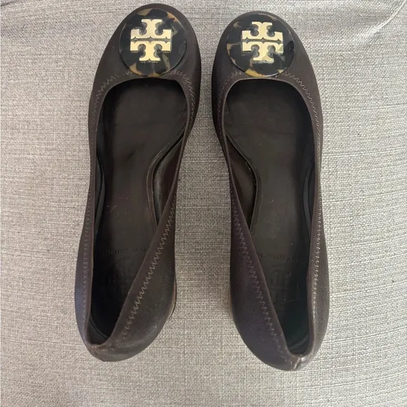 Tory Burch Brown Heeled Shoes with Elegant Design