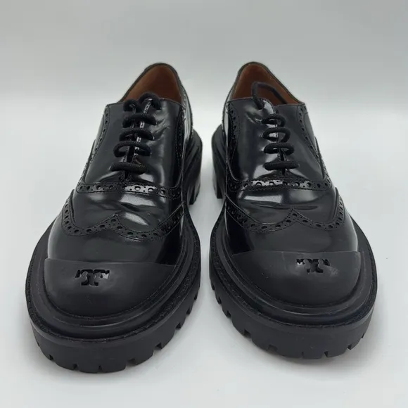 Tory Burch Lace-Up Leather Oxford Shoes toe cap size 9 preppy prep academia