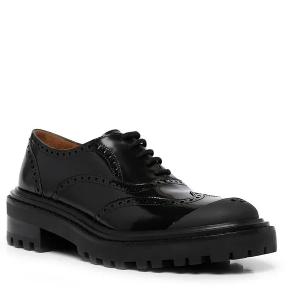 Tory Burch Lace-Up Leather Oxford Shoes toe cap size 9 preppy prep academia