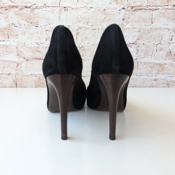 Tory Burch Snake Black, Brown and Gold Heels with Elegant Design