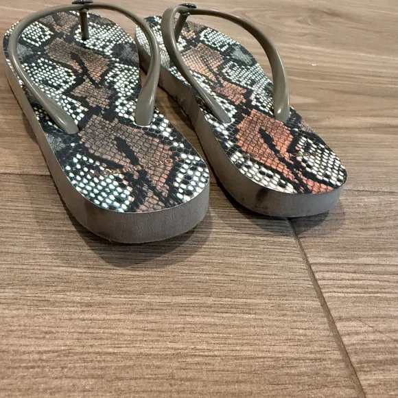 Tory Burch- snakeskin flip flop sandals