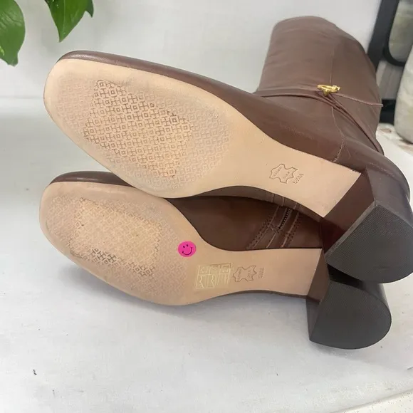 Tory Burch Squared‎ Toe Mid Zip-Up-PerfectBrown Heeled Boot Gold Logo sz 5.5 M