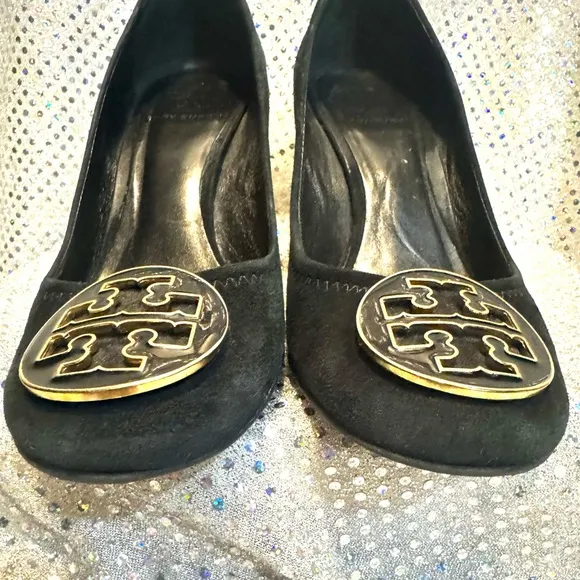 Tory Burch | Women’s Black and Gold Women's Heels w/ Tory Burch Bag | 7.5