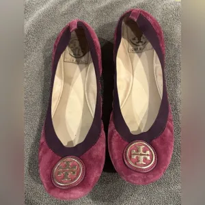 Tory Burch Women's Burgundy Suede Flats