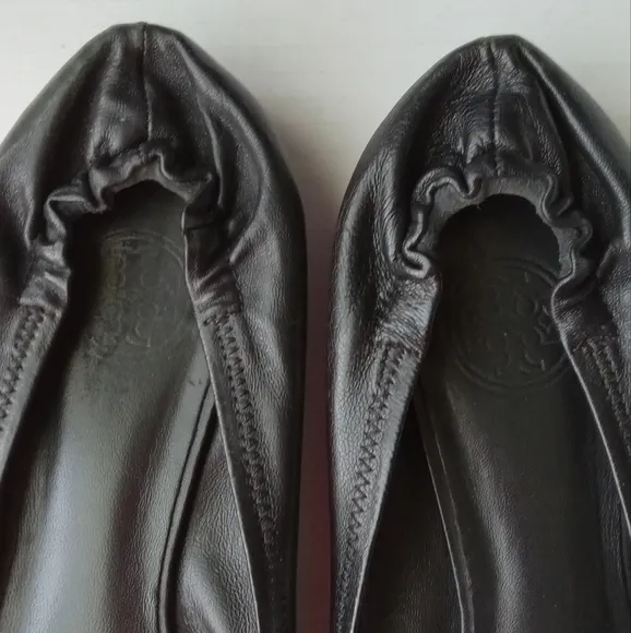 🩷💚⚜️Tory Burch⚜️🩷Black Ballet Flats Double T Signature Leather Shoe Size 8.5