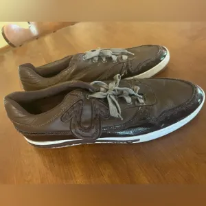 True religion 10.5 men’s brown leather shoes
