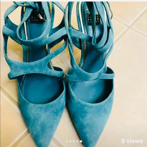 Turquoise Swede shoes size 8 1/2.