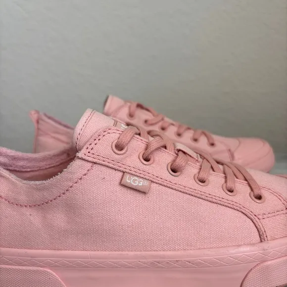 UGG ARIES SUNSET LACE-UP CANVAS FASHION SNEAKERS SHOES SIZE US 9 WOMEN