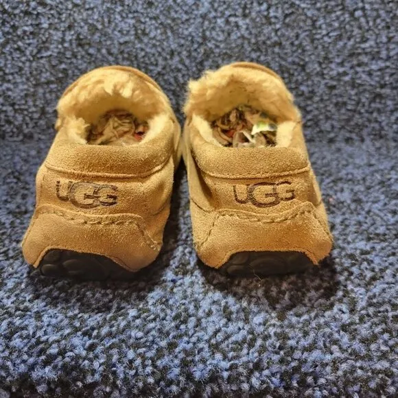 UGG Ascot Men's Size 11 US Chestnut Suede Slip On Sheepskin Lined Moc Toe Shoes