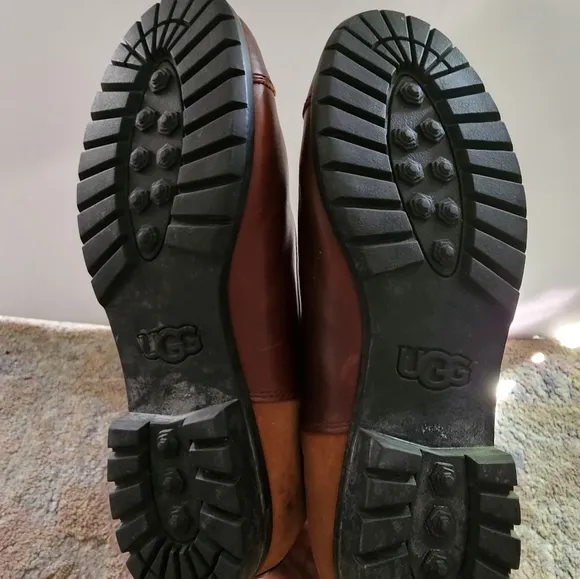 UGG‎ Australia Barolo Leather Boot Size 8