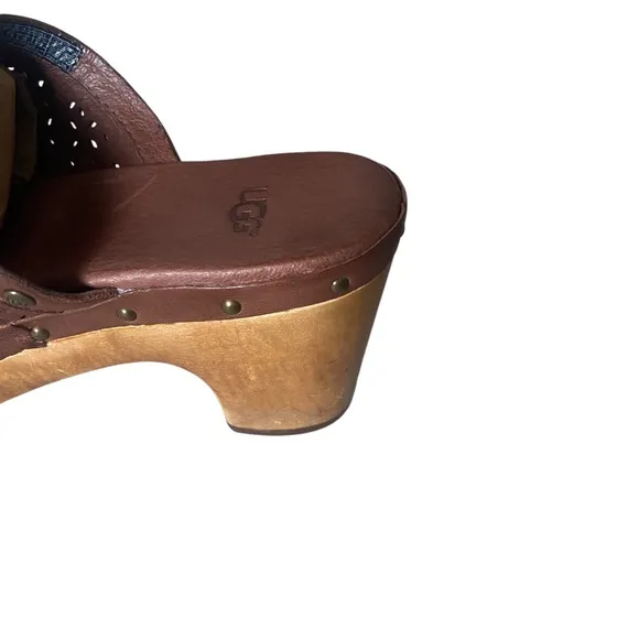 UGG Brown Slide Shoes Size 9