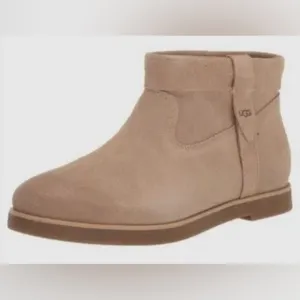 UGG Josefene Fold Size 7