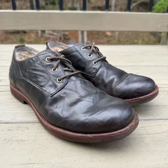 Ugg Klayton Black Leather Lace Up Shoes size 9.5