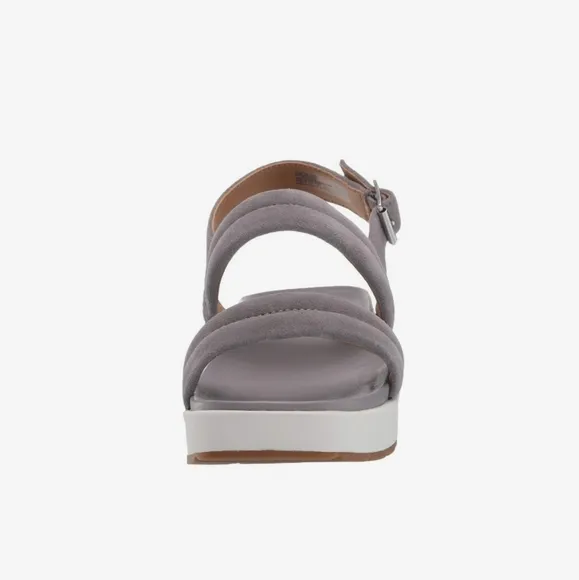 UGG Lynnden Sandal with Buckle Soft Amethyst Purple and White