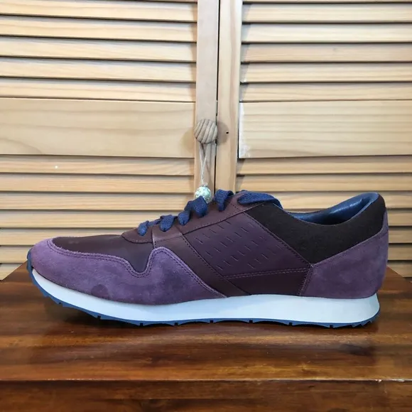 UGG Purple Sneakers Modern Design Athletic Style