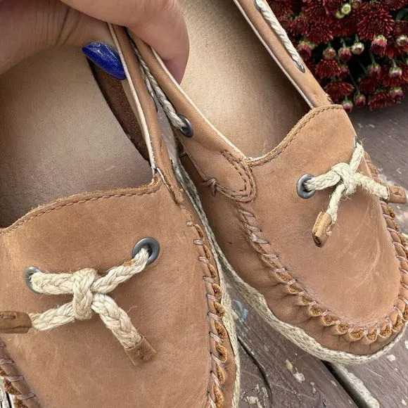UGG Women's Chivon Leather Moccasin Shoes Brown Size 9 S/N 1004111
