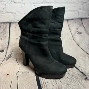 UGG Women’s Dandylion Ankle Booties Black Fur Lined Leather Shoes size 7