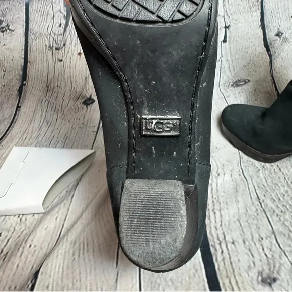 UGG Women’s Dandylion Ankle Booties Black Fur Lined Leather Shoes size 7