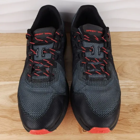 Under Armour Charged Bandit Trail Running Shoes Mens Size 11 Black Red Gore Tex