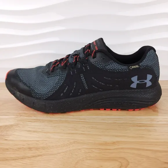 Under Armour Charged Bandit Trail Running Shoes Mens Size 11 Black Red Gore Tex