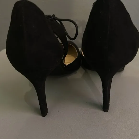 Unisa Black Suede Shoes. Pre owned