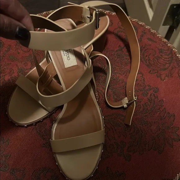 Valentino Women's Cream Rockstud Sandals
