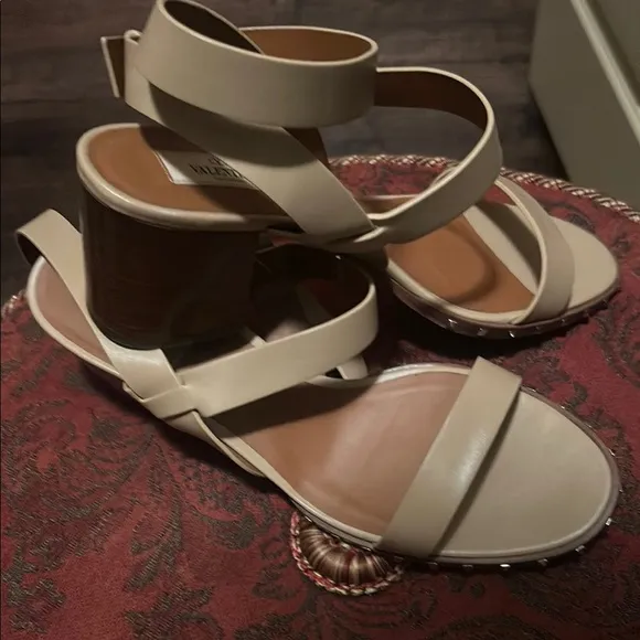 Valentino Women's Cream Rockstud Sandals