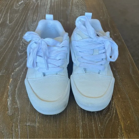 VANS Knu Skool Leather Shoes in White