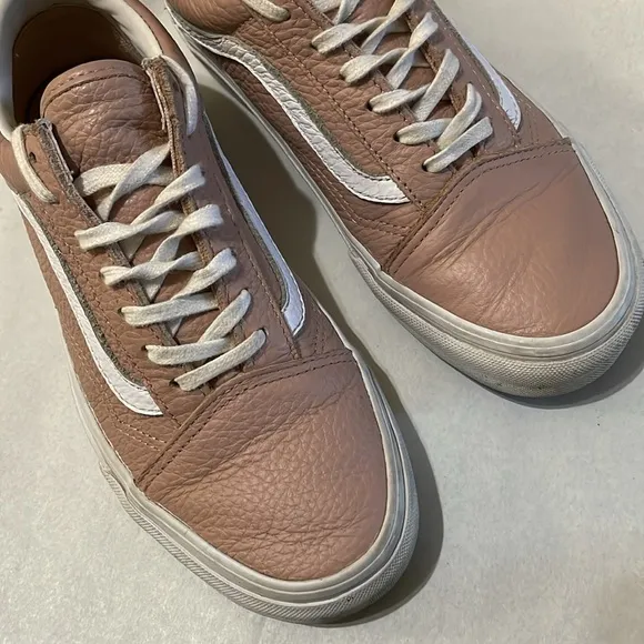 VANS OLD SKOOL DX TUMBLE LEATHER Pink and White Sneakers