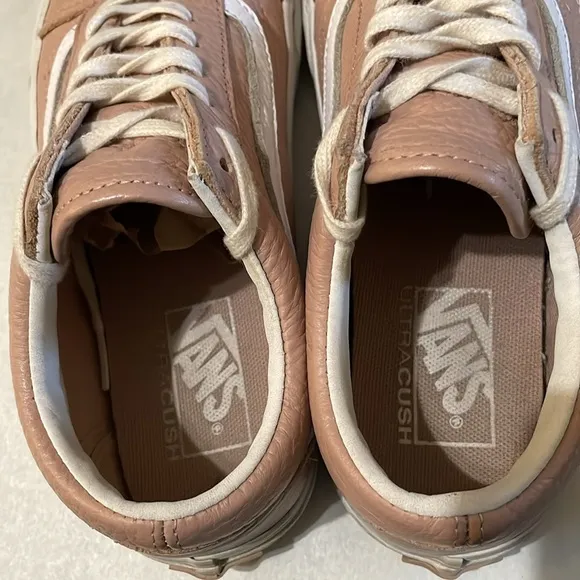 VANS OLD SKOOL DX TUMBLE LEATHER Pink and White Sneakers