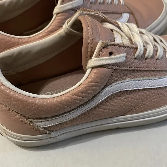 VANS OLD SKOOL DX TUMBLE LEATHER Pink and White Sneakers