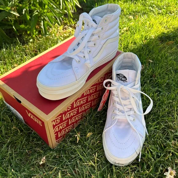 Vans White High Top Tennis NWT Size 5.5