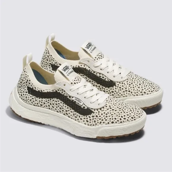 Vans Women's Ultrarange VR3 Animal Marshmallow White and Black Sneakers