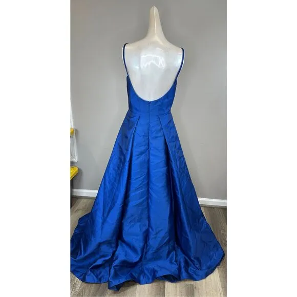 Vera Wang Bride Diane Sleeveless Fit &amp; Flare Gown Royal Blue US 6 $495