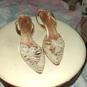 Vero Cuoio Beige W. Crystals Woven 2.5&quot; Italian *37  Women's Satin Heels