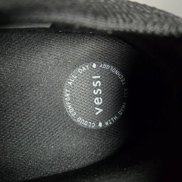 Vessi Everyday Move Slip On Womens Size 6 Waterproof Shoes Sneakers Black Black