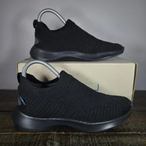 Vessi Everyday Move Slip On Womens Size 6 Waterproof Shoes Sneakers Black Black