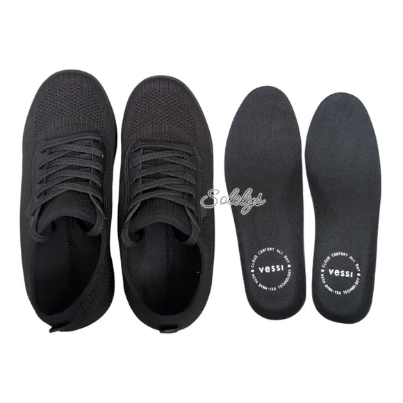 Vessi Weekend Mens 7 Womens 8 Space Black Waterproof Dyma-Tex Knit Sneaker