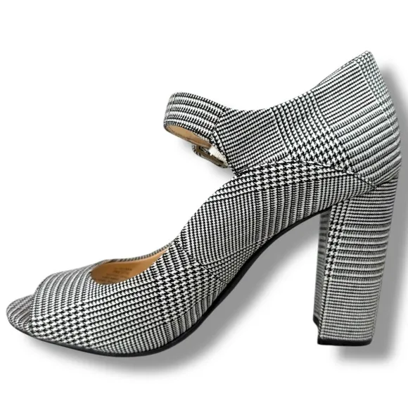 Vince Camuto Selmer Houndstooth Plaid Open Toe Chunky Heel Mary Janes, Size 7