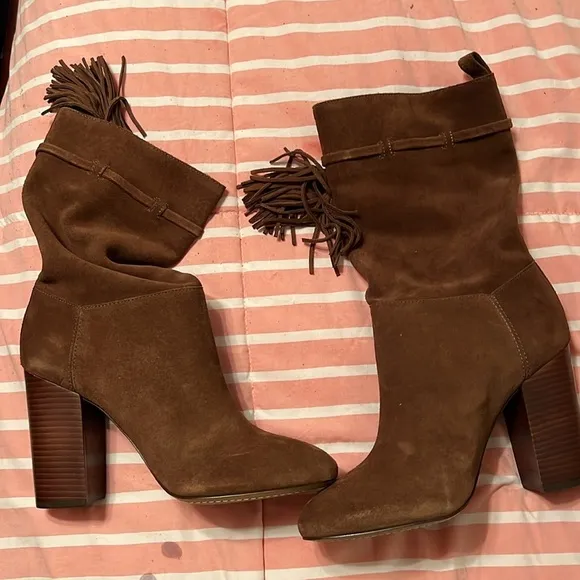 Vince Camuto Women's Brown Grey Fermel Slouch Tassel Boot, NWT, size 9